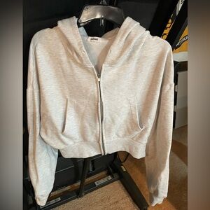 Garage brand cropped ladies sweatshirt zip front size L in Grey